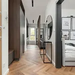 Stylish With Air Condtioning By Renters Prestige Łódź