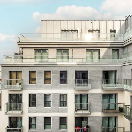 Stylish With Air Condtioning By Renters Prestige 罗兹