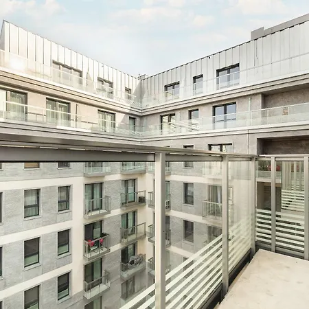 公寓 Stylish With Air Condtioning By Renters Prestige