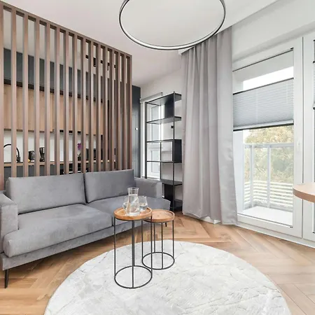 Stylish With Air Condtioning By Renters Prestige Apartment *
